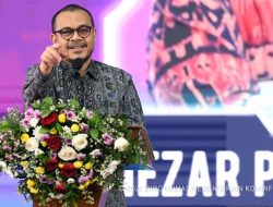 Wamen Nezar Patria Ajak Mahasiswa Kuasai Teknologi Digital