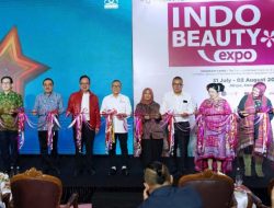 Zulkifli Hasan Buka Pameran Indo Leather & Footwear dan Indo Beauty Expo 2024