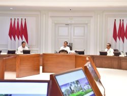 Jokowi Pimpin Rapat Terbatas: RAPBN 2025 Jangan Terlalu Banyak Program