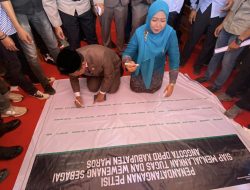 HMI Cabang Butta Salewangang Maros Gelar Aksi Penandatanganan Petisi