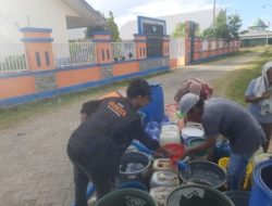 Tanggap Kekeringan, Arunesia dan Abu Darda Salurkan Ribuan Liter Air Bersih di Maros