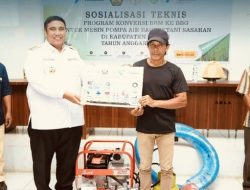Bupati Maros Serahkan 250 Unit Pompa Air