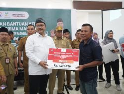 Kemensos Salurkan Bantuan Sosial di Mataram