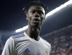 Real Madrid Tundukkan Alaves dalam Laga Panas Penuh Kartu di Santiago Bernabéu