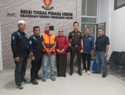 Balai Gakkum Sumatera Serahkan Tersangka 31,2 Kg Sisik Trenggiling ke Kejari Tembilahan