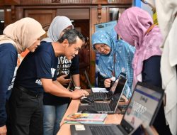 Kemendikdasmen Salurkan Bantuan bagi Komunitas Literasi dan Sastra di Jawa Tengah
