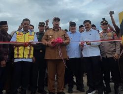 Bupati Maros Resmikan Penggunaan Jembatan Gantung Minasa Upa di Kecamatan Bontoa