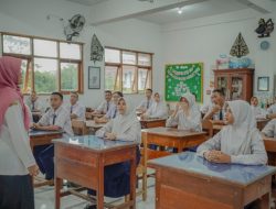 101 Ribu Guru Lolos Seleksi Administrasi PPG 2025