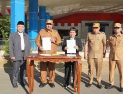 Bupati Maros Serahkan SK PNS dan Teken MoU Pendidikan