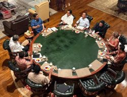 Prabowo dan Ketua MPR Ahmad Muzani Bahas Isu Nasional di Hambalang