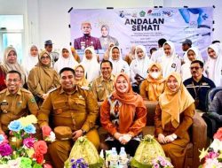 Bupati Maros dan Ketua TP-PKK Tinjau Pemeriksaan Dini Bagi Siswa SMA/SMK