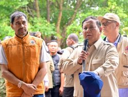 Presiden Prabowo Tinjau Posko Pengungsian Bencana di Bener Meriah, Aceh