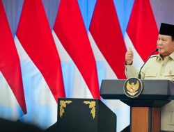 Prabowo Tekankan Kekompakan dan Kesiapsiagaan TNI–Polri dalam Rapim Perdana di Istana Merdeka