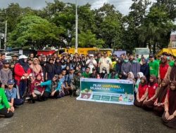 Bupati Maros Ikuti Aksi Bersih di Pasar Batangase Dukung Gerakan Indonesia Asri