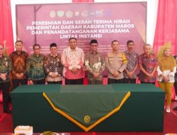 Bupati Maros Resmikan Hibah dan Teken Kerja Sama Lintas Instansi dengan Pengadilan Agama