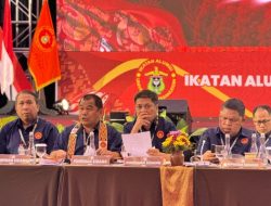 Irfan AB Sahkan Amran Sulaiman Jadi Ketua IKA Unhas Terpilih