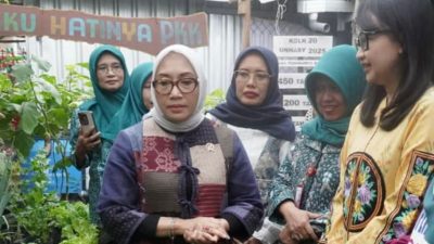 Menteri PPPA Apresiasi Inovasi KWT Sinar Gemilang Kediri, Dari Kampung ASI hingga Olahan Bayam Brazil