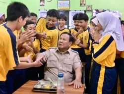 Makan MBG Bersama Presiden Prabowo, Siswa Sampaikan Terima Kasih untuk Program MBG