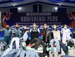 Pemerintah Ungkap Ribuan Bal Pakaian Bekas Impor Ilegal di Tanjung Priok dan Kalimantan Barat