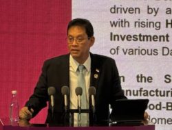 Menkeu Purbaya Yudhi Sadewa Raih Gelar Profesor Kehormatan dari Universitas Nankai