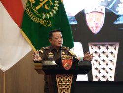 Jampidsus Bekali Aspidsus dan Kajari Wilayah Timur dengan Pelatihan Kepemimpinan dan Public Speaking