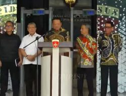 Jampidsus Febrie Angkat Bicara soal Penggeledahan Polri, Klarifikasi Emas 74 Kg hingga Isu Mundur
