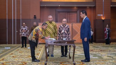 Menkeu Purbaya Lantik Tiga Pejabat Eselon I, Tekankan Integritas dan Tanggung Jawab