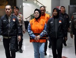 KPK Tahan Bupati Sukoharjo dan Dua Pejabat Pemkab Terkait Dugaan Pemerasan