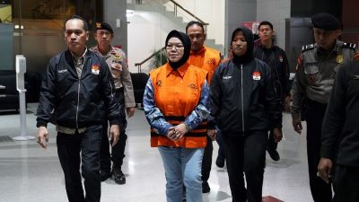 KPK Tahan Bupati Sukoharjo dan Dua Pejabat Pemkab Terkait Dugaan Pemerasan