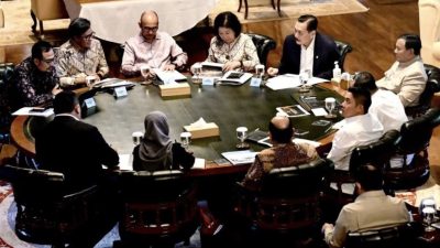 Prabowo Bahas Kondisi Ekonomi dan Percepatan GovTech Bersama Dewan Ekonomi Nasional