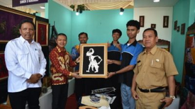 Wamendikdasmen Apresiasi Gelar Karya Guru Vokasi, Tegaskan Kreativitas Tak Bisa Digantikan AI