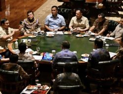 Prabowo Evaluasi Penanganan Karhutla Kalimantan dan Pemulihan Gempa NTT