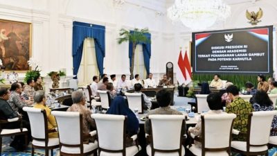 Prabowo Minta Regulasi dan Korporasi Ditertibkan untuk Cegah Karhutla Gambut